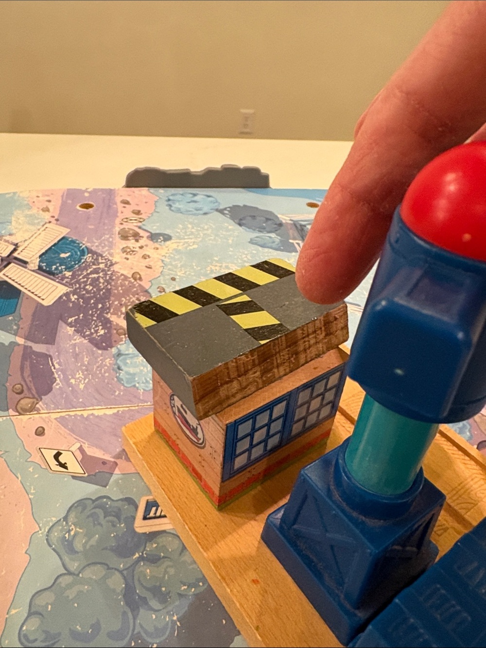 Thomas & Friends Wooden Railway Mountaintop Supply Run Set - Picture 10 of 16